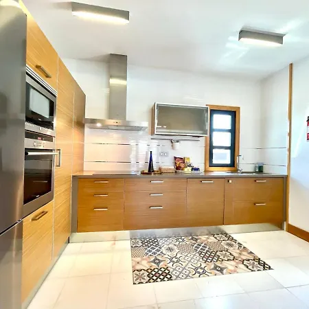 Villa A With Private Pool, Beachfront, Ac, Wifi, Bbq In Playa Blanca (Lanzarote)